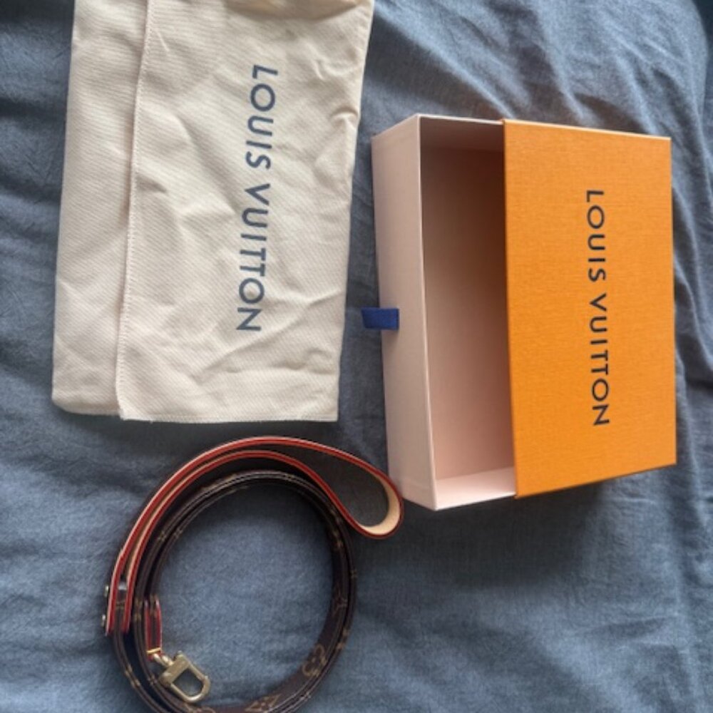 Louis Vuitton Monogram Brown & Red Dog Leash - Picture 7 of 7